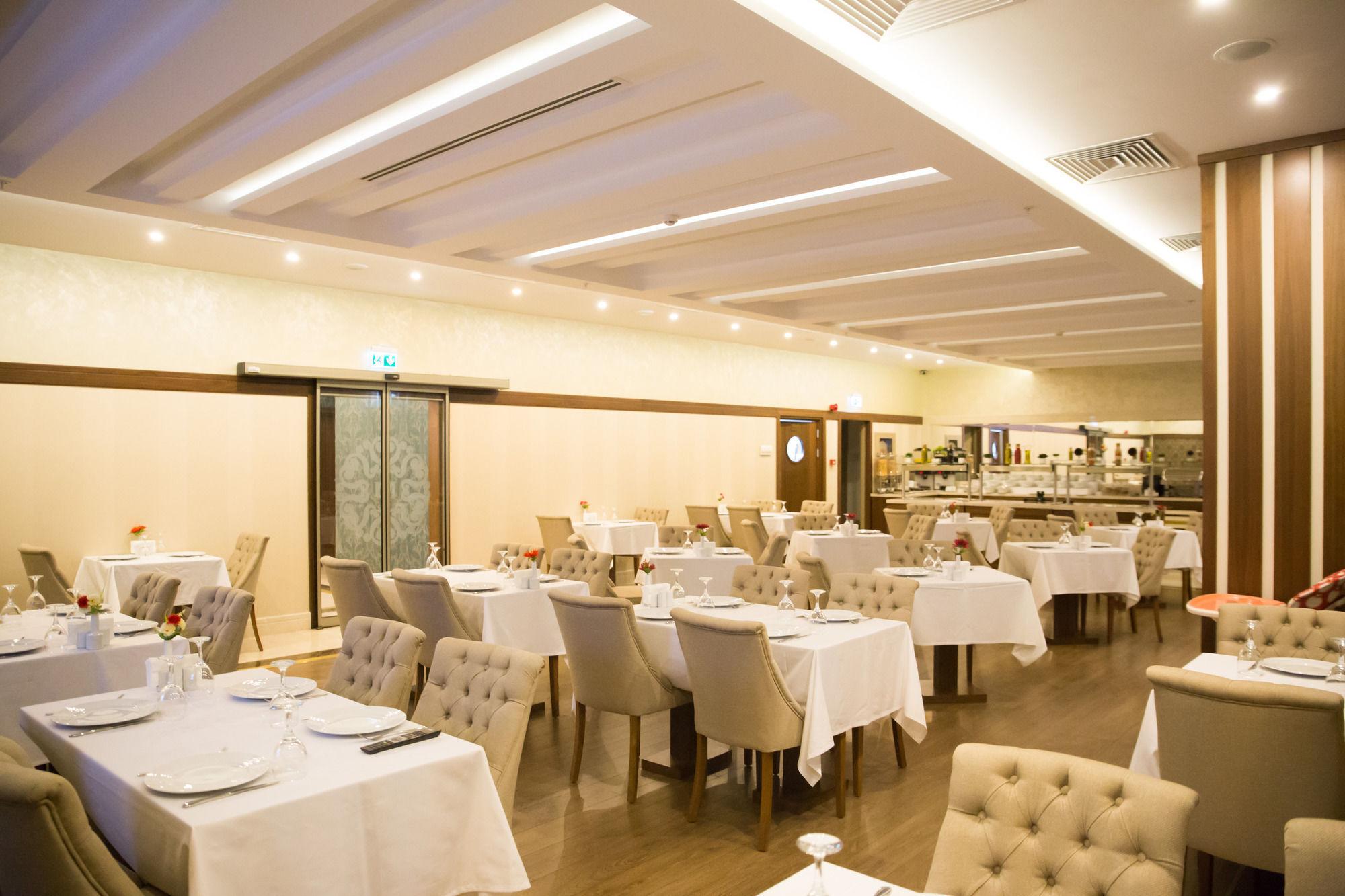 Hotel The Grand Mira Business 4*