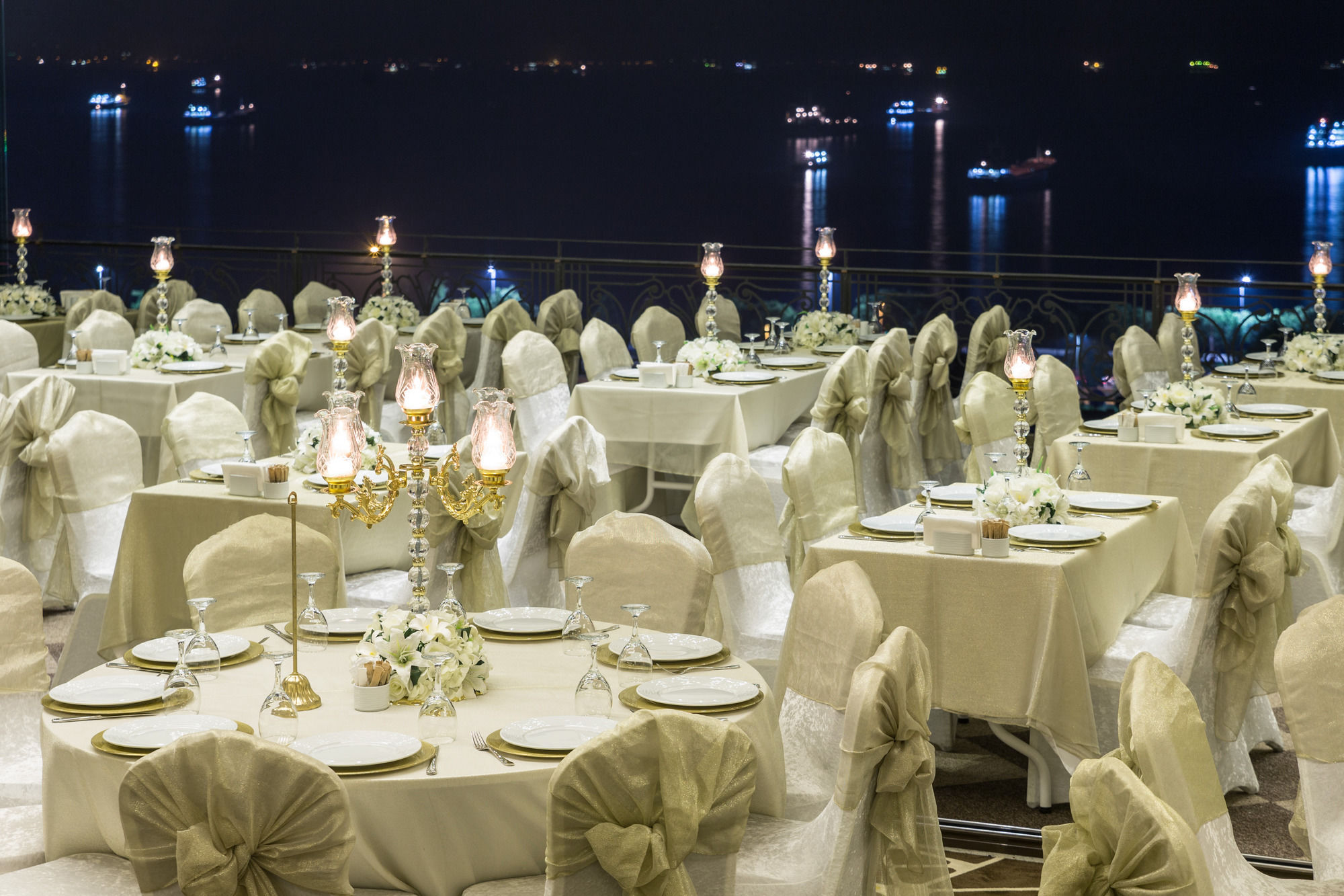 Hotel The Grand Mira Business