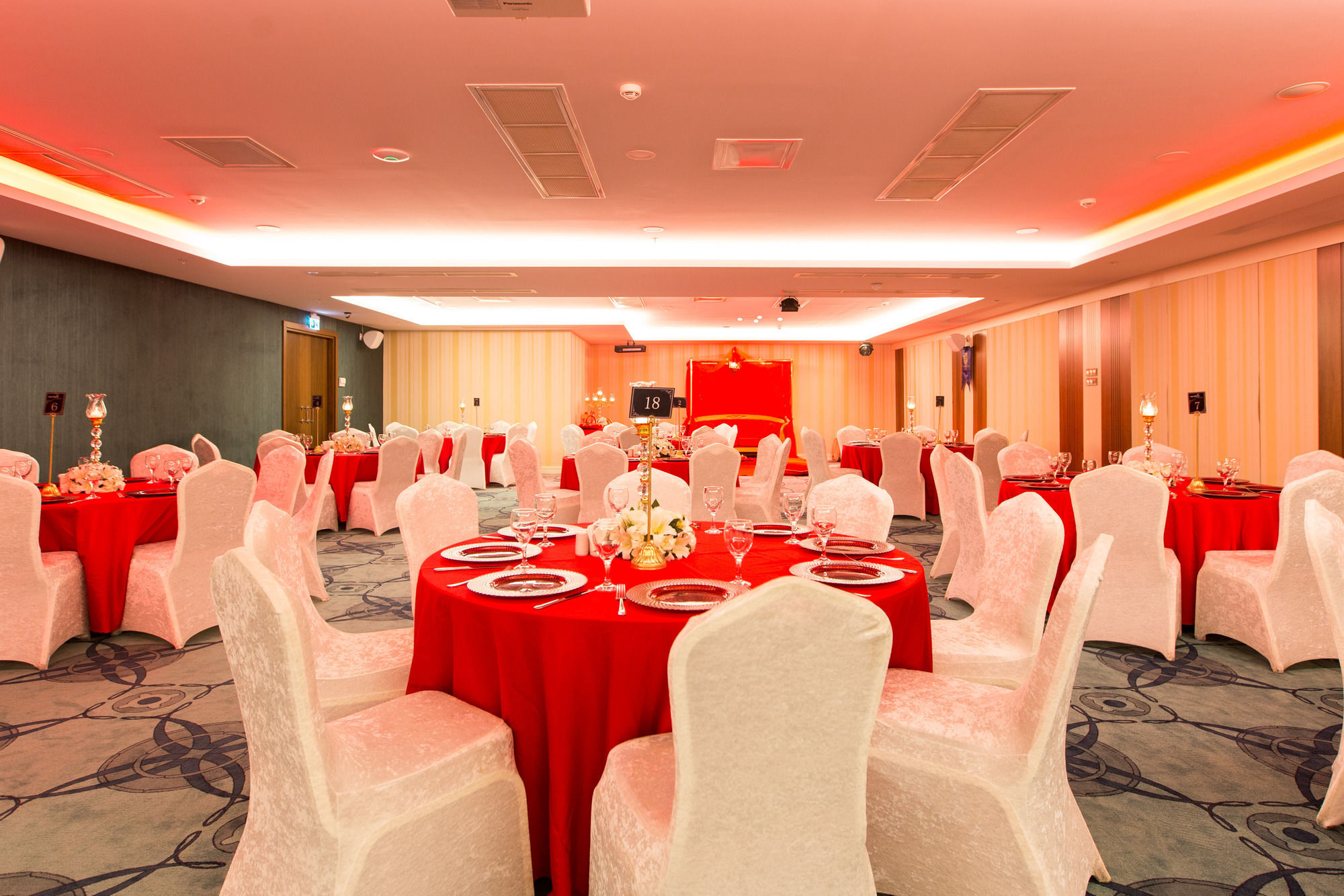 The Grand Mira Business Hotel 4*